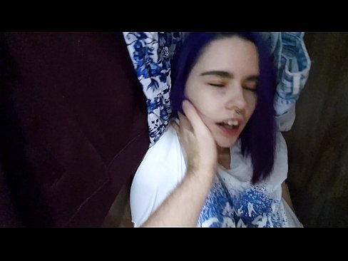 ❤️ Sibt lil sis tiegħi fil-closet u għenitha tiġri ❌ Porn biss fil-porn mt.porno24-7.ru